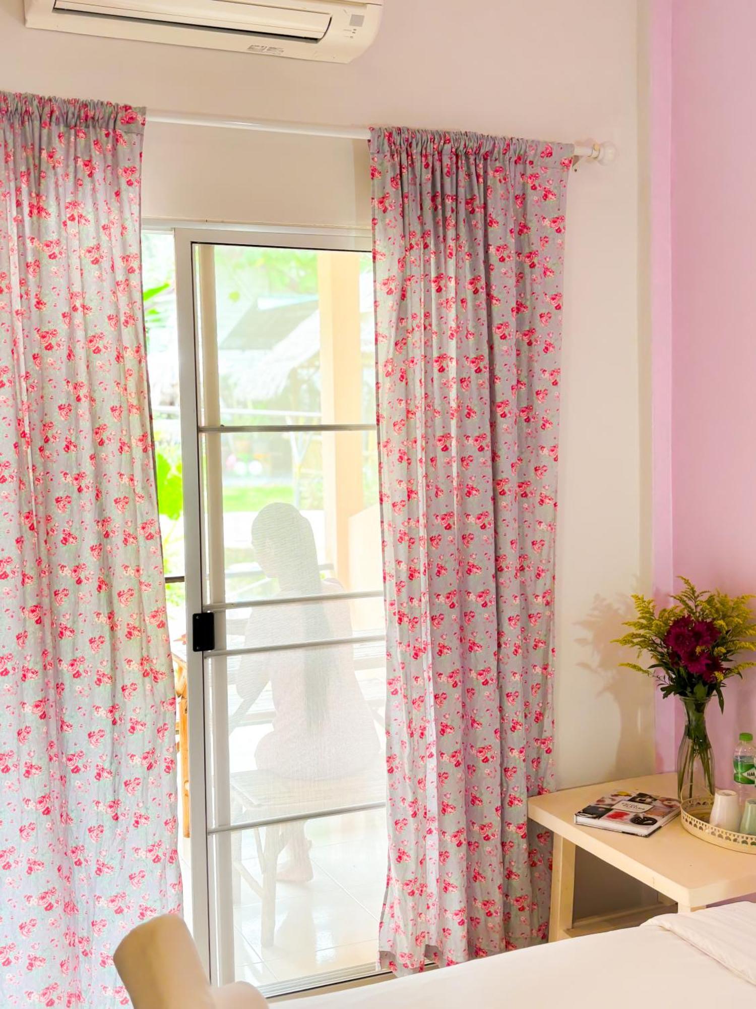 Bed and Breakfast Les Fleurs House Khao Lak Exterior foto